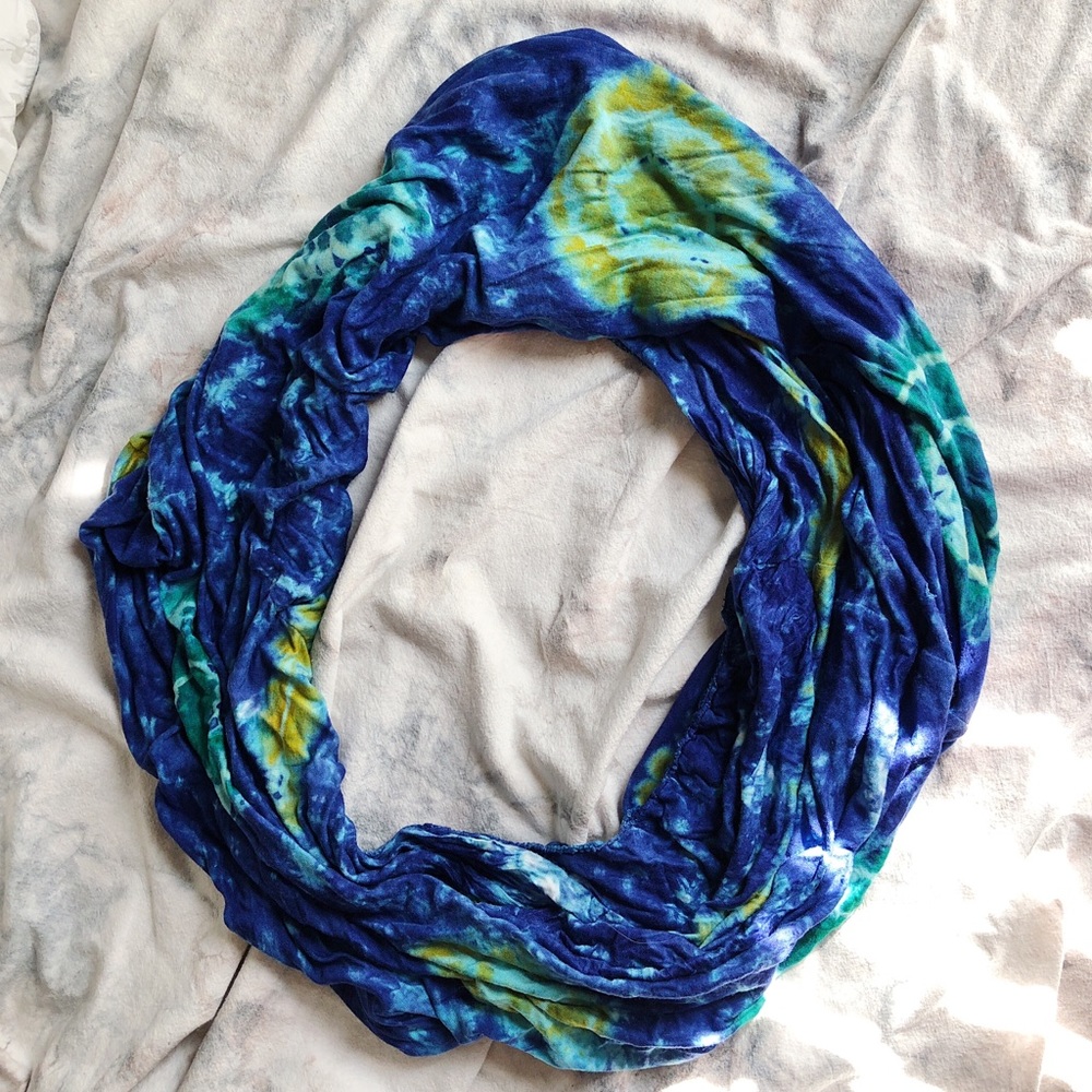Handmade Tie-dye Infinity Scarf
